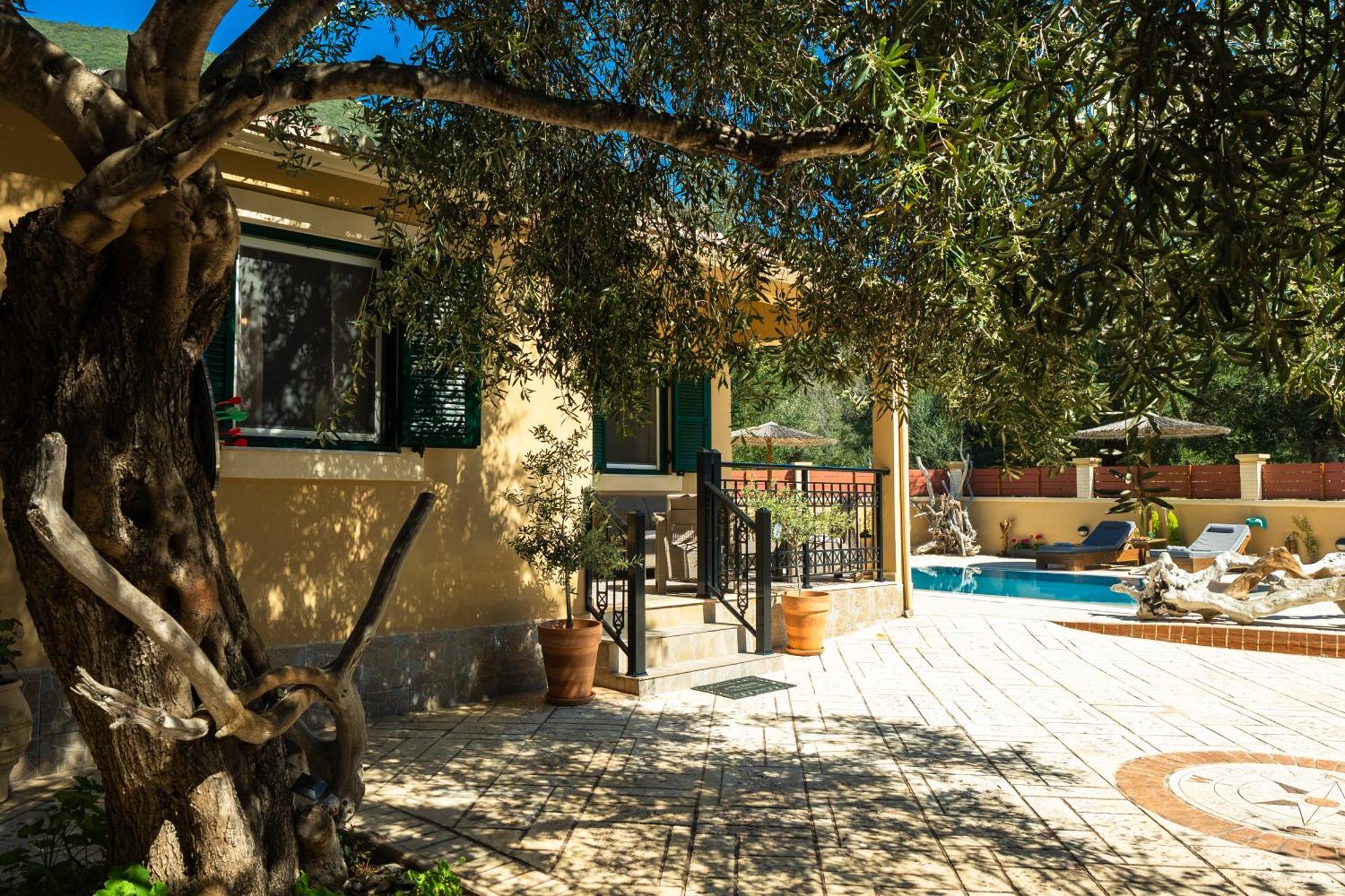 Artemis Prasoudi Beach Halikounas Extérieur photo